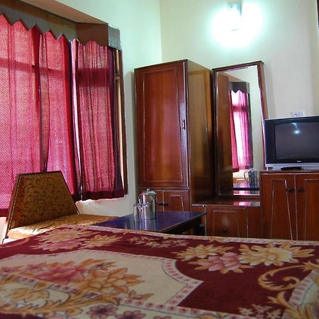Hotel Park Мусори Екстериор снимка