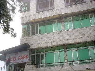 Hotel Park Мусори Екстериор снимка